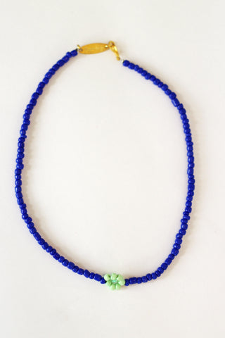 Single Blue Daisy Necklace