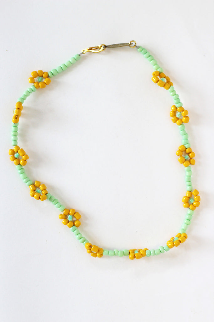 Lime Daisy Necklace